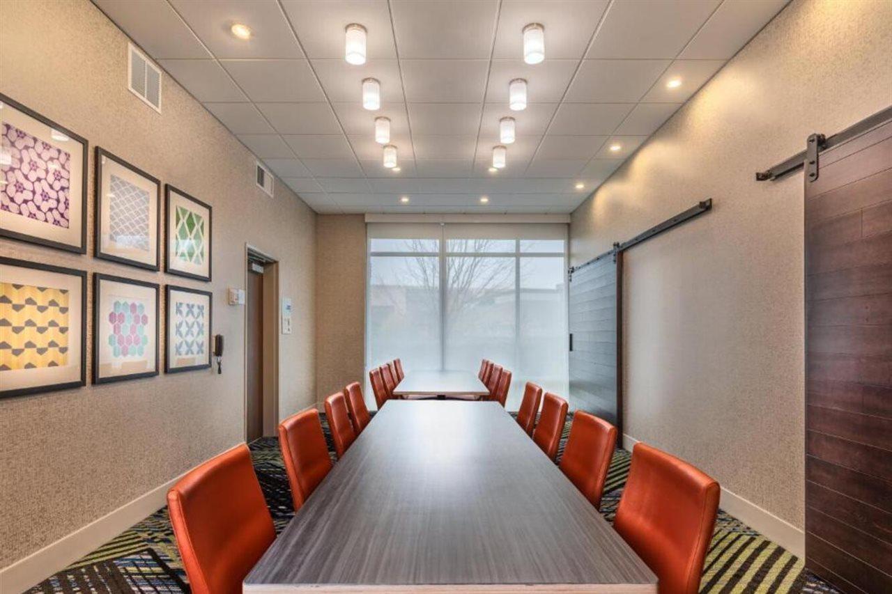 Holiday Inn Express & Suites Salem North - Keizer By Ihg Eksteriør bilde