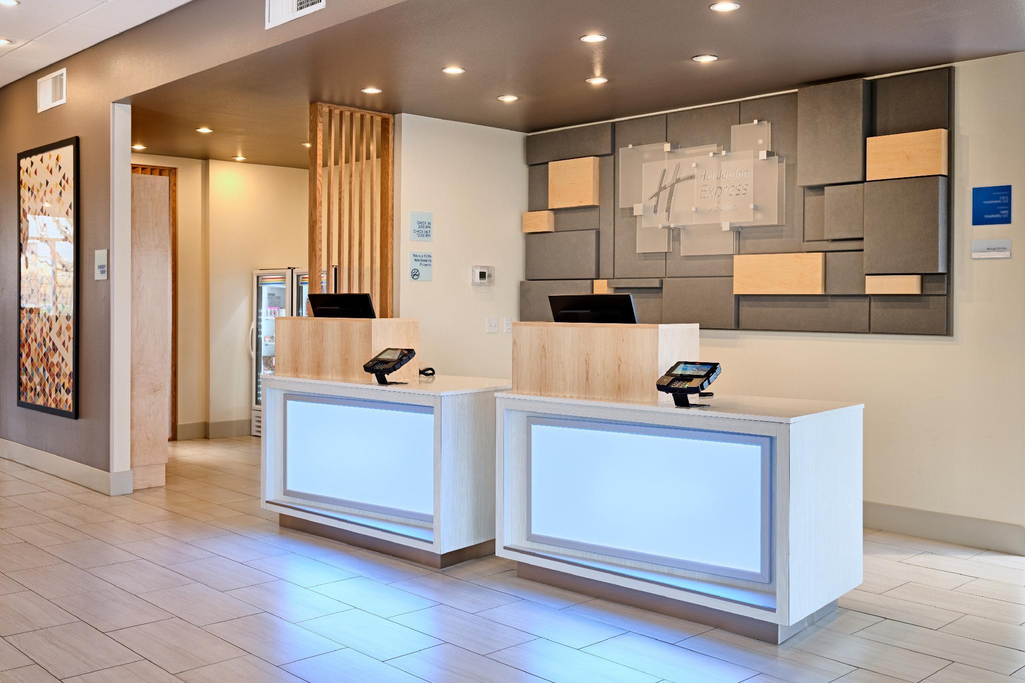 Holiday Inn Express & Suites Salem North - Keizer By Ihg Eksteriør bilde